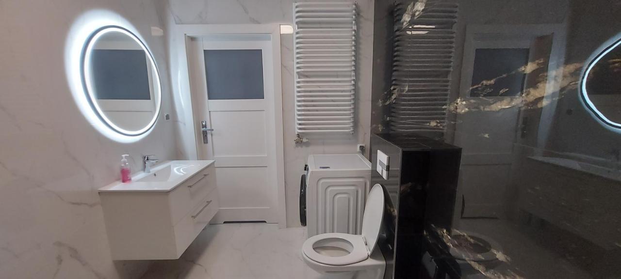 Apartament Barcelona Kraków Exteriör bild